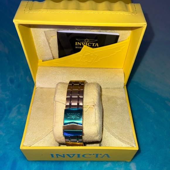 Invicta Aviator Men's Watch - Picture 4 of 4